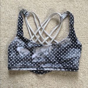 Lululemon sports bra